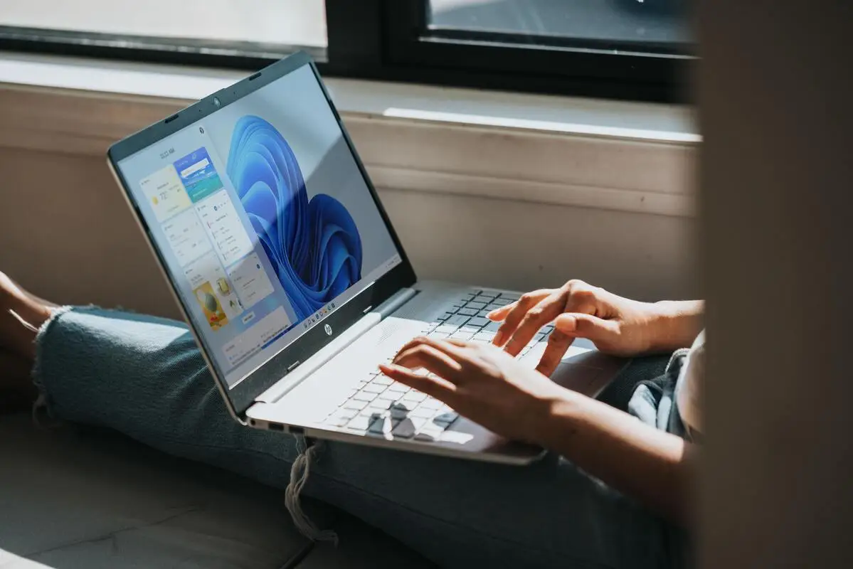 新的 Windows 11 设备想要降级到 10 你有选择源代码